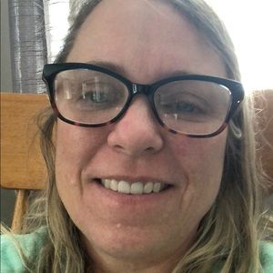 Meet your Posher, Michele